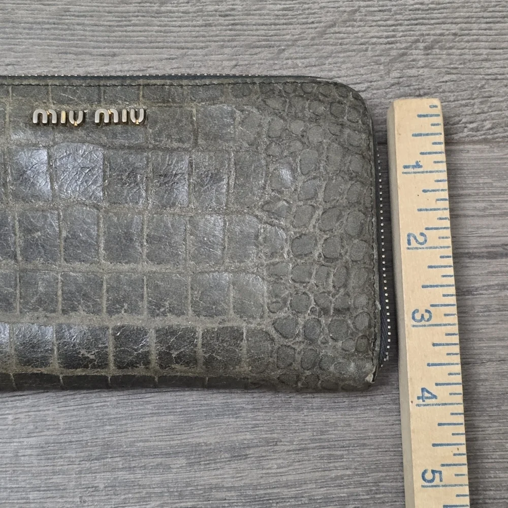 Miu Miu Croc Leather Green Wallet Zipper Luxury Mobwife Boho Classic